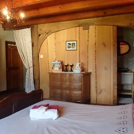 Blanche-roche, Et Table D'hotes Au Calme 3*