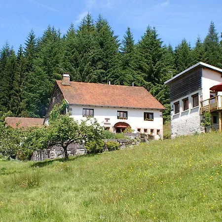Bed & Breakfast Blanche-roche, Et Table D'hotes Au Calme *