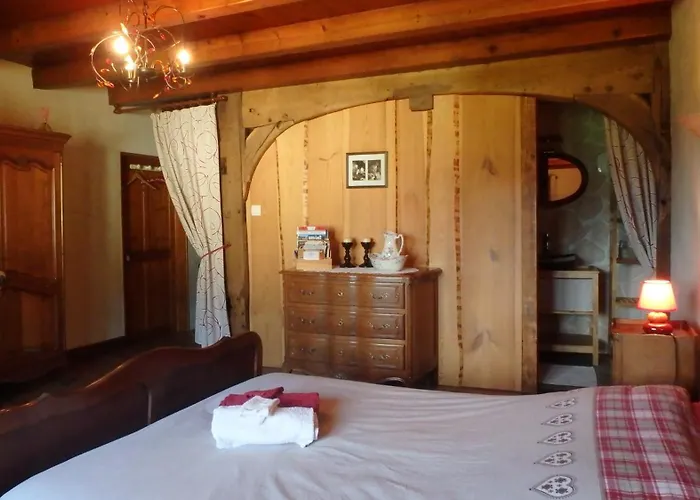 Blanche-roche, Et Table D'hotes Au Calme 3*